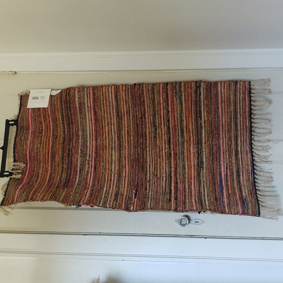 Jessica Simpson Decorative Fashion Rug Style Radco Rug NWT - Picture 6 of 7